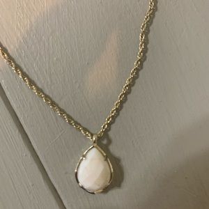 Kendra Scott white pendant necklace